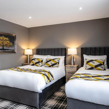 Roydon Marina Village Hotel ภายนอก รูปภาพ