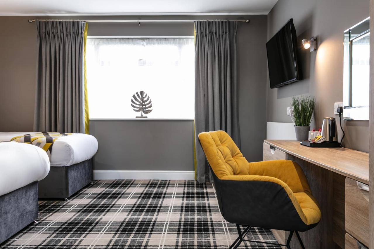 Roydon Marina Village Hotel ภายนอก รูปภาพ