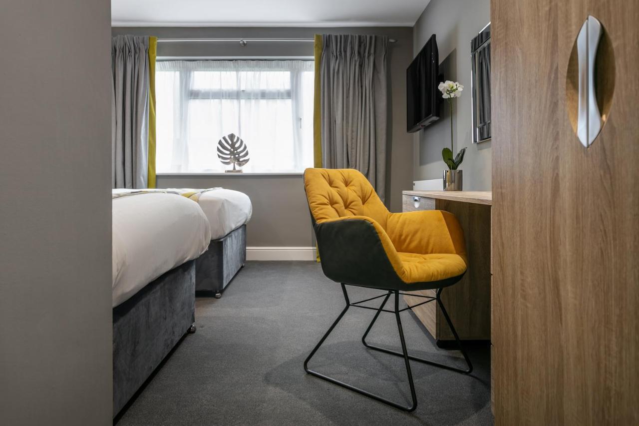 Roydon Marina Village Hotel ภายนอก รูปภาพ