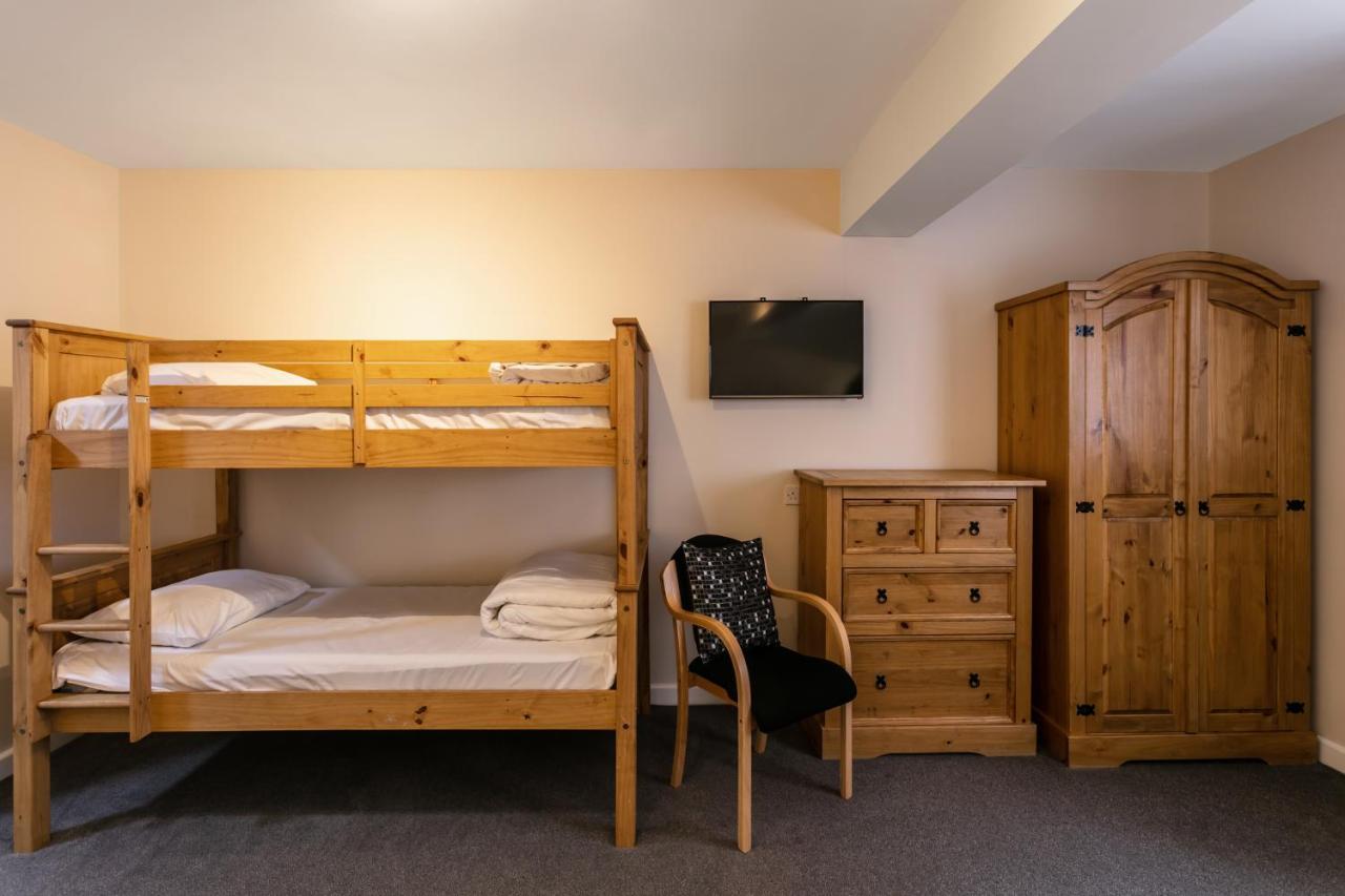 Roydon Marina Village Hotel ภายนอก รูปภาพ